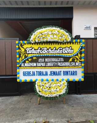 Papan Bunga Duka di Wanakerta